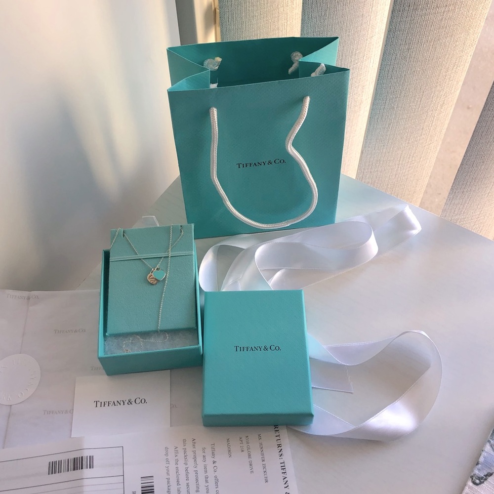 Tiffany & Co double heart pendant necklace